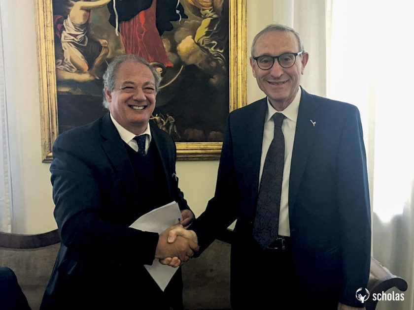 The President of the Hebrew University of Jerusalem, Professor Menahem Ben-Sasson (R) and Scholas Occurrentes President, José María del Corral, after the signature of the academic agreement.